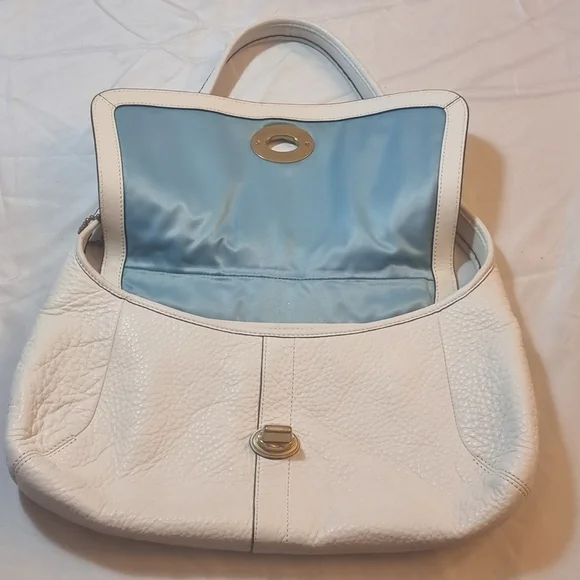COPY - Coach white with teal interior purse - Picture 4 of 6